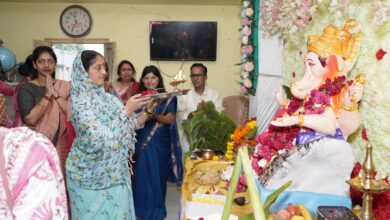 खासदार स्मिता वाघ यांच्या हस्ते पाळधीत गणपतीची महाआरती!